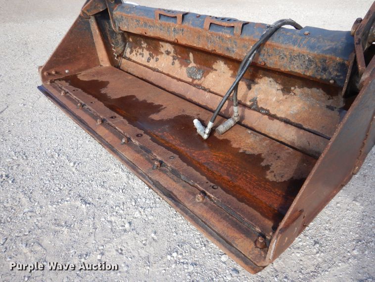 image for item KW9424 Bobcat  skid steer 72" W four-in-one bucket