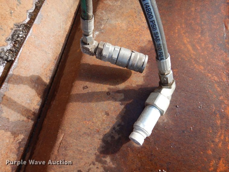 image for item KW9424 Bobcat  skid steer 72" W four-in-one bucket