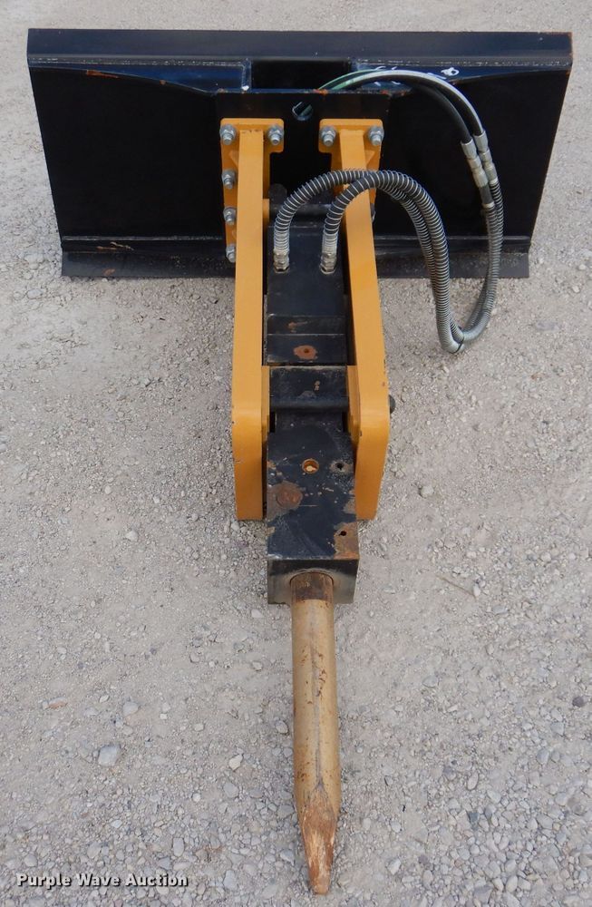 image for item KW9431 Agrotk 680  skid steer breaker