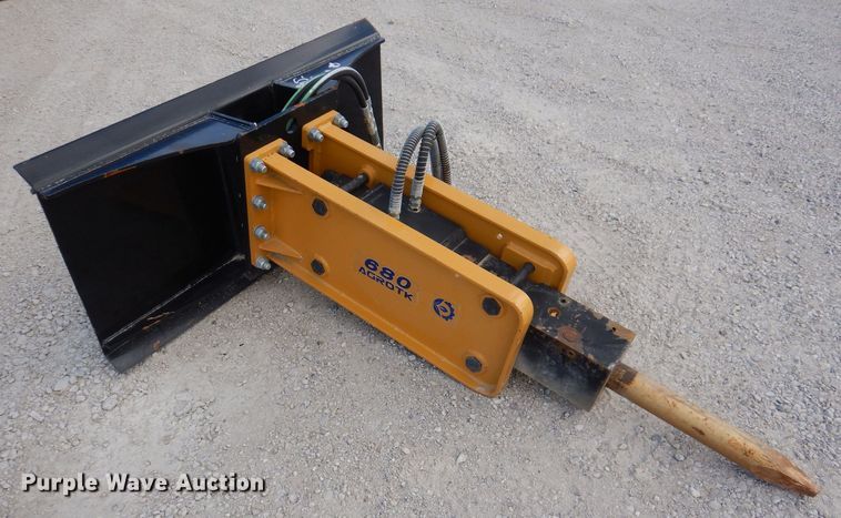 image for item KW9431 Agrotk 680  skid steer breaker