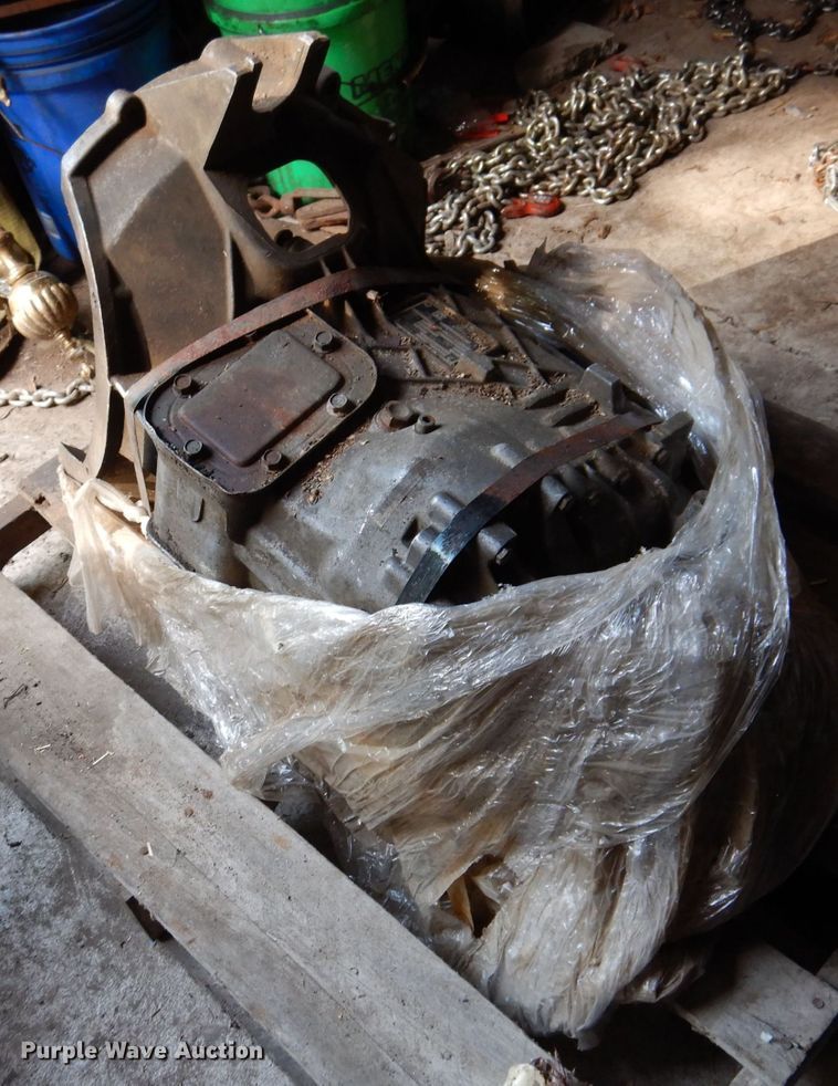 image for item KW9474 Ford ZF5 S5-42  transmission