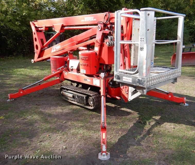 image for item KW9475 2007 Teupen LE15GT  boom lift