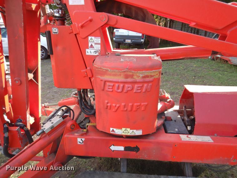 image for item KW9475 2007 Teupen LE15GT  boom lift
