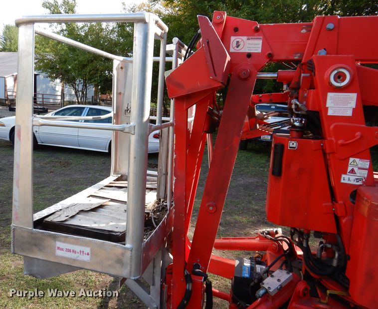 image for item KW9475 2007 Teupen LE15GT  boom lift