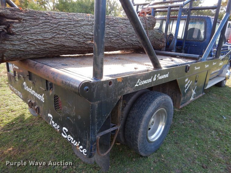 image for item KW9476 1996 Ford F-Super Duty XLT  flatbed truck