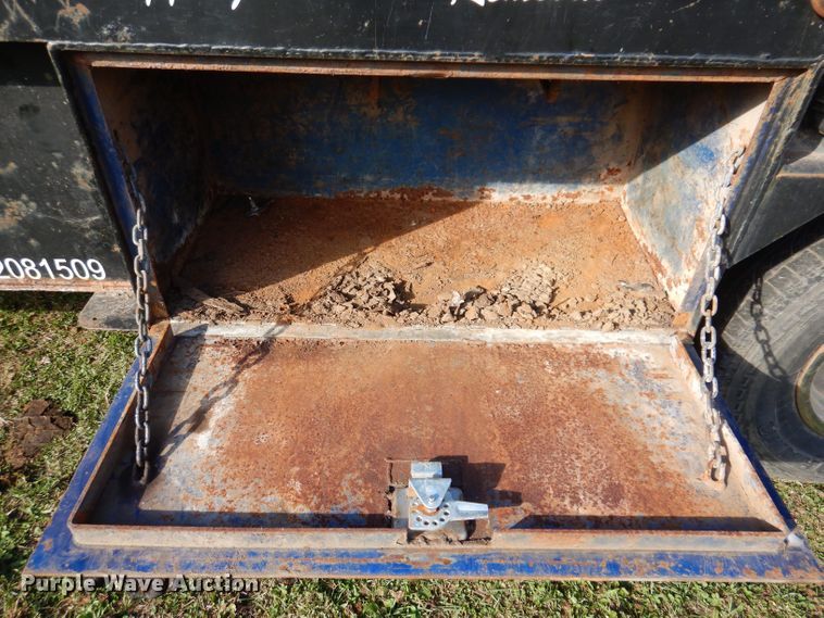 image for item KW9476 1996 Ford F-Super Duty XLT  flatbed truck