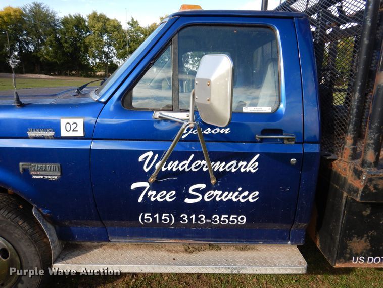 image for item KW9476 1996 Ford F-Super Duty XLT  flatbed truck