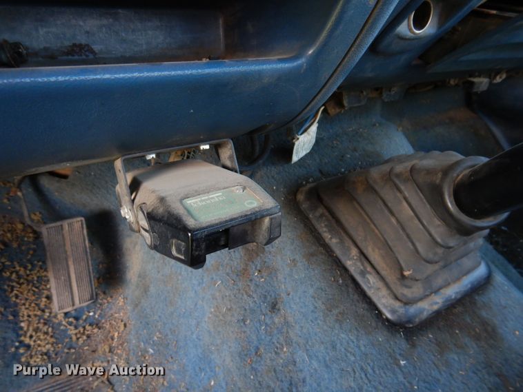 image for item KW9476 1996 Ford F-Super Duty XLT  flatbed truck