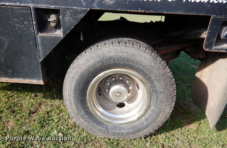 image for item KW9476 1996 Ford F-Super Duty XLT  flatbed truck