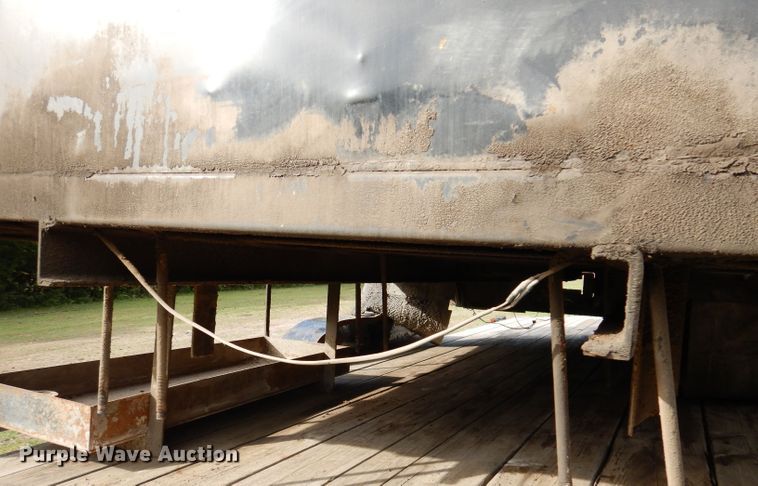 image for item KW9477 Flatbed