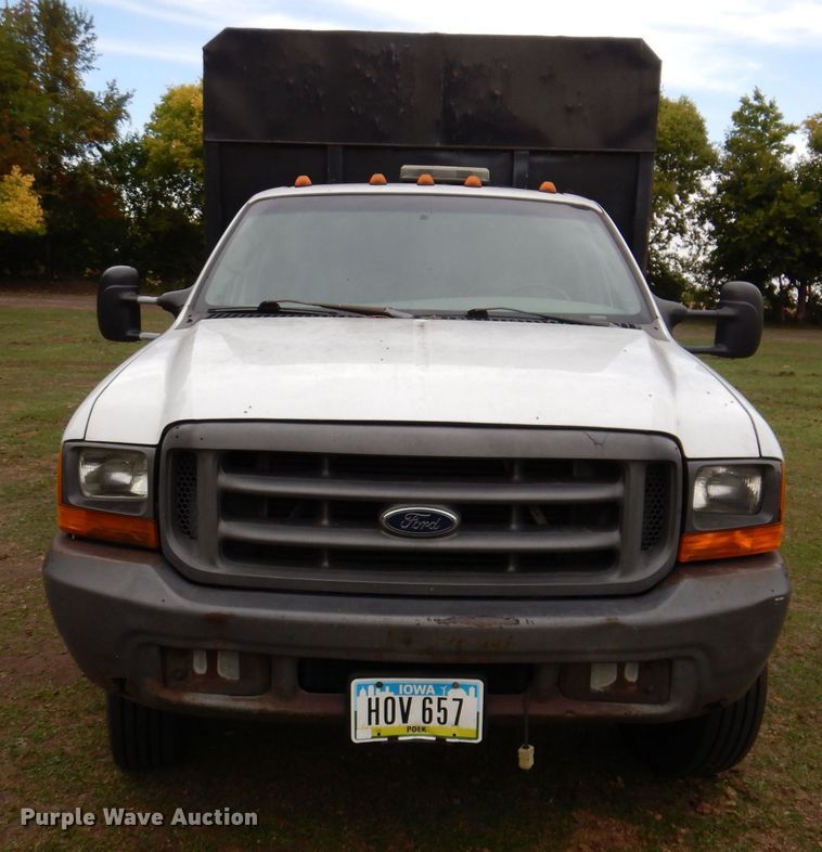 image for item KW9478 1999 Ford F450 Super Duty  chipper truck