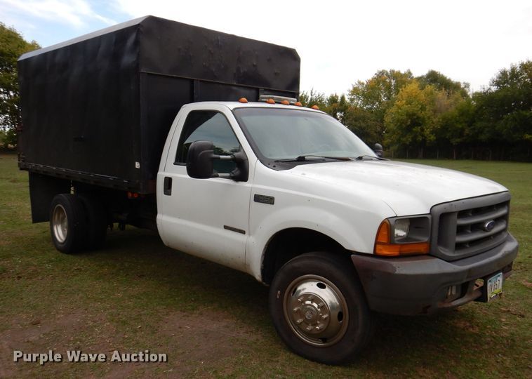 image for item KW9478 1999 Ford F450 Super Duty  chipper truck