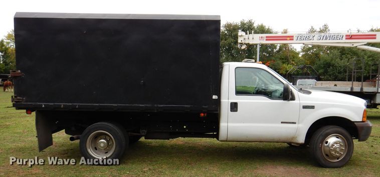 image for item KW9478 1999 Ford F450 Super Duty  chipper truck