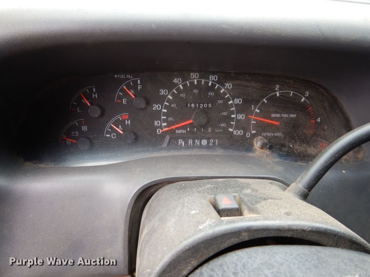 image for item KW9478 1999 Ford F450 Super Duty  chipper truck