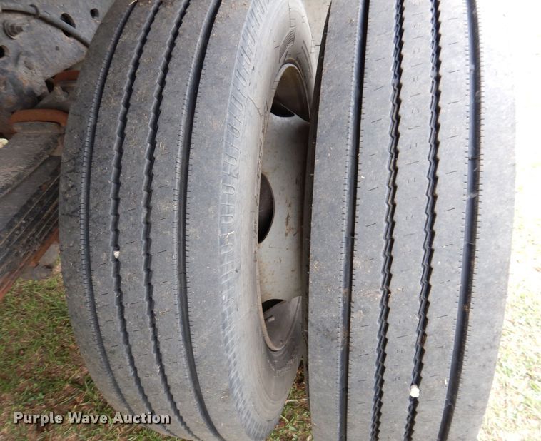 image for item KW9478 1999 Ford F450 Super Duty  chipper truck