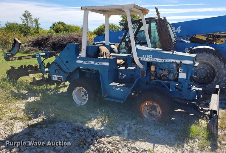 image for item KW9492 1989 Ditch Witch 5010  trencher