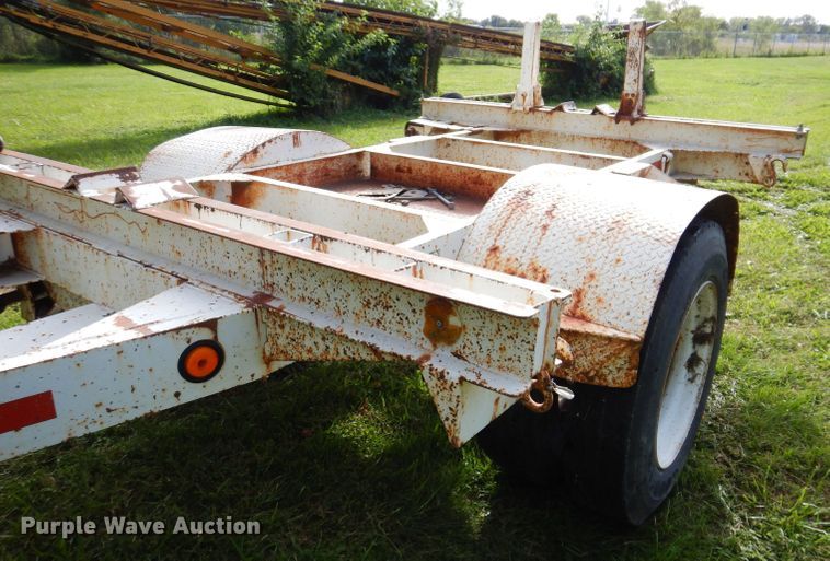 image for item KW9510 1992 Butler EW2850  pole trailer