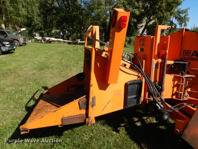 image for item KW9511 2010 Altec DC1317  wood chipper