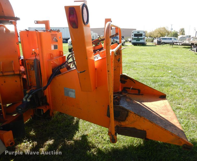 image for item KW9511 2010 Altec DC1317  wood chipper