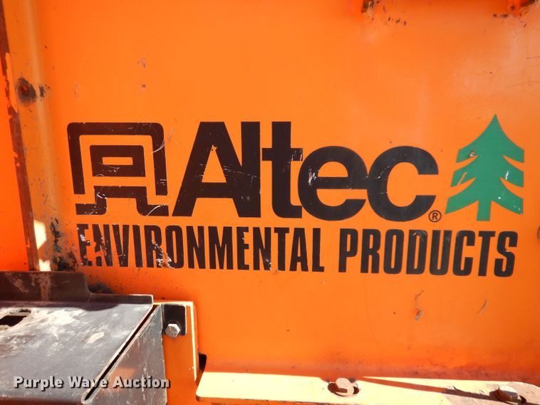 image for item KW9511 2010 Altec DC1317  wood chipper