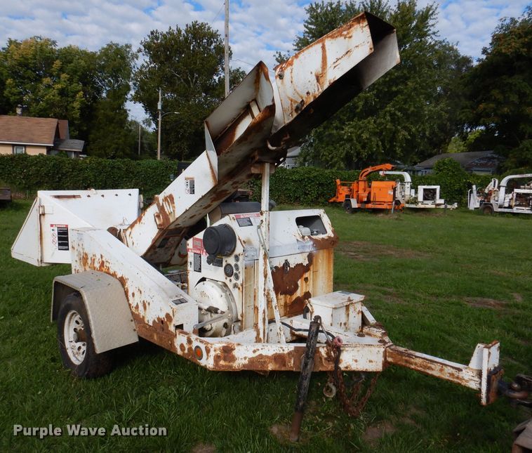 image for item KW9515 Wood Chuck Chipper  wood chipper
