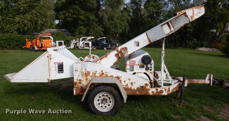 image for item KW9515 Wood Chuck Chipper  wood chipper