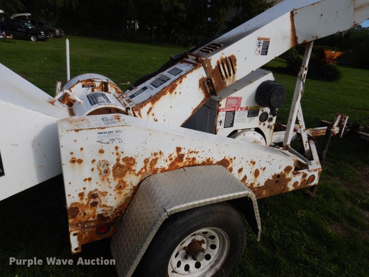 image for item KW9515 Wood Chuck Chipper  wood chipper