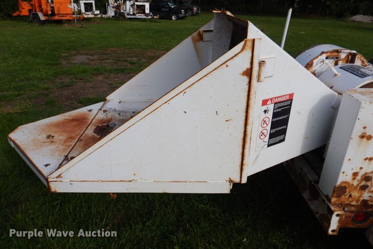 image for item KW9515 Wood Chuck Chipper  wood chipper