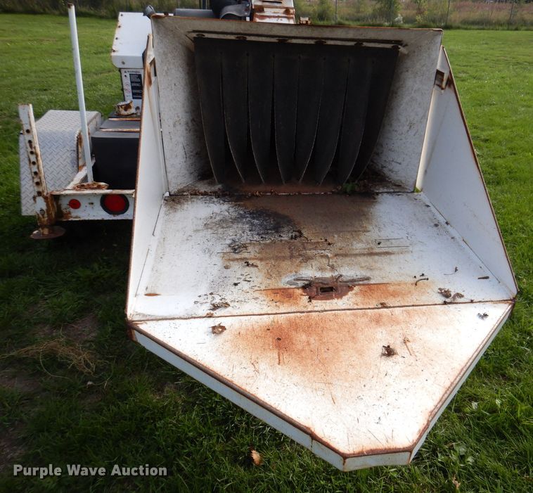 image for item KW9515 Wood Chuck Chipper  wood chipper