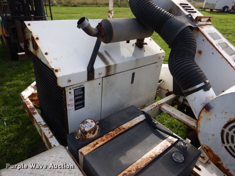 image for item KW9515 Wood Chuck Chipper  wood chipper