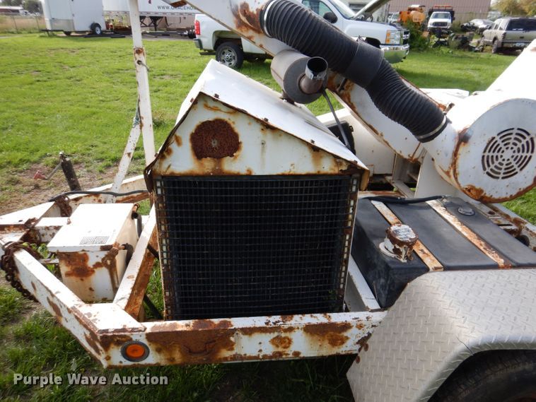 image for item KW9515 Wood Chuck Chipper  wood chipper