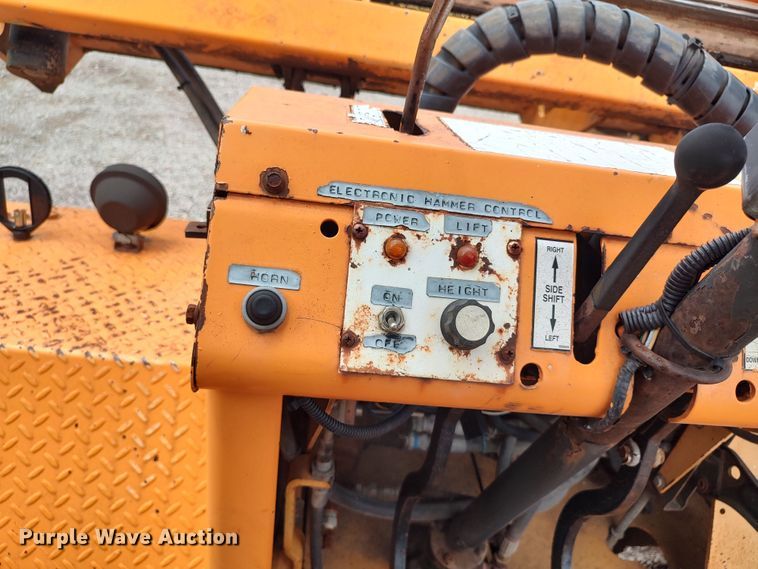 image for item LK9008 2001 Arrow 1350  drop hammer