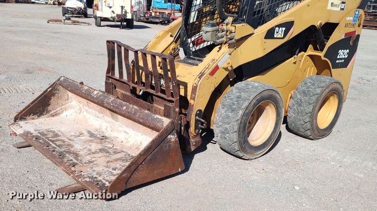 image for item LK9871 2009 Caterpillar 262C  skid steer loader
