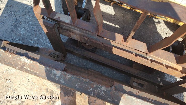 image for item LK9871 2009 Caterpillar 262C  skid steer loader