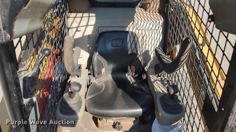 image for item LK9871 2009 Caterpillar 262C  skid steer loader