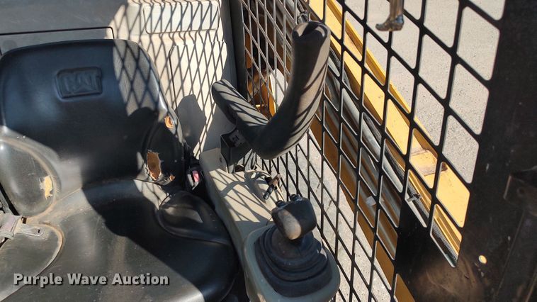 image for item LK9871 2009 Caterpillar 262C  skid steer loader