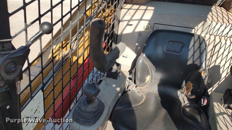 image for item LK9871 2009 Caterpillar 262C  skid steer loader