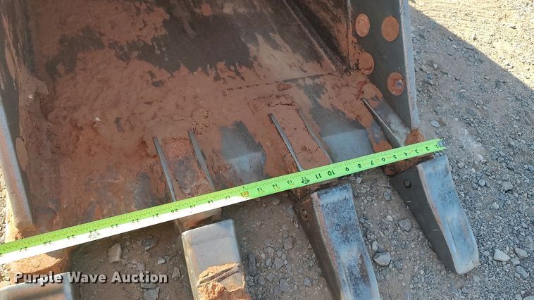 image for item LK9872 2004 Caterpillar 314C LCR  excavator