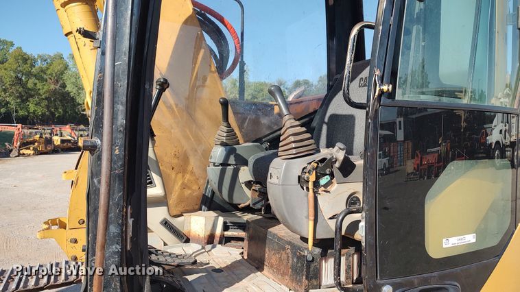 image for item LK9872 2004 Caterpillar 314C LCR  excavator