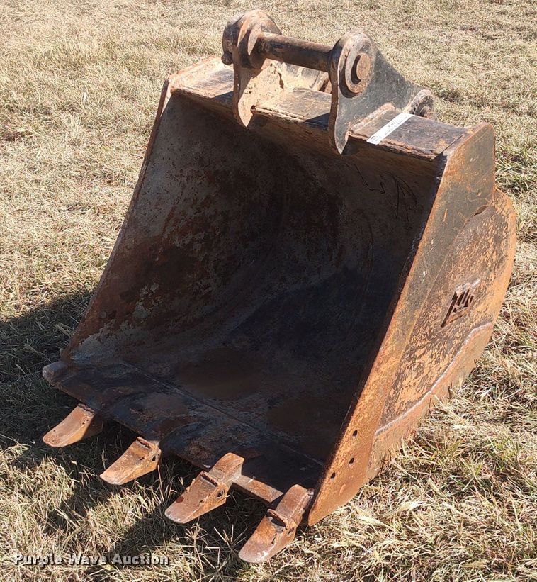 image for item LK9880 TAG  excavator bucket