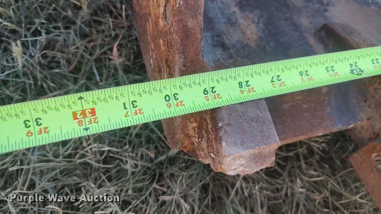 image for item LK9880 TAG  excavator bucket