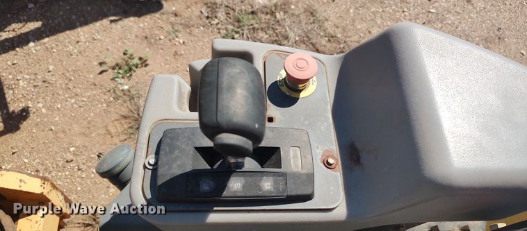 image for item LK9889 2010 Volvo SD25D  single drum roller