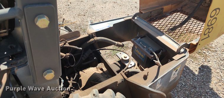 image for item LK9889 2010 Volvo SD25D  single drum roller