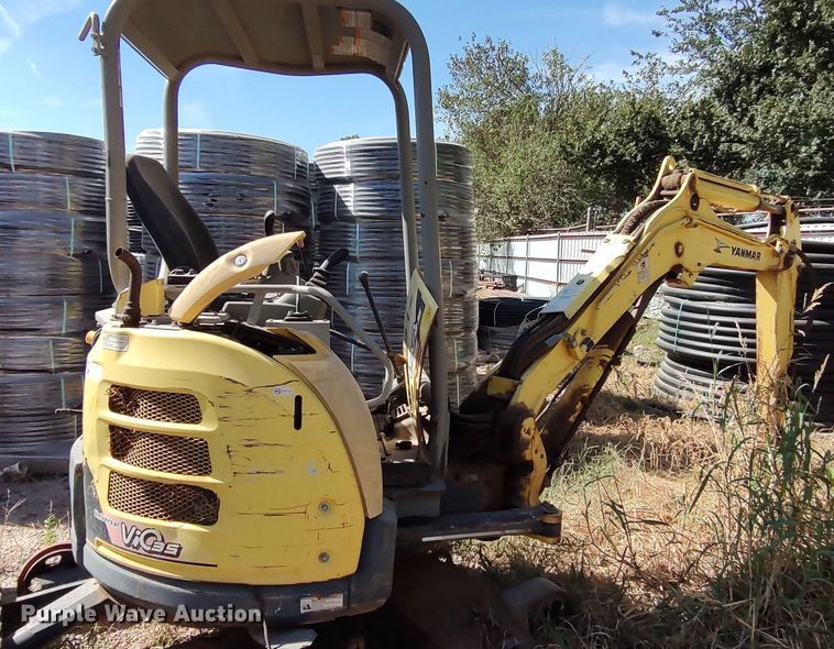 image for item LK9890 2011 Yanmar ViO35-5B  mini excavator
