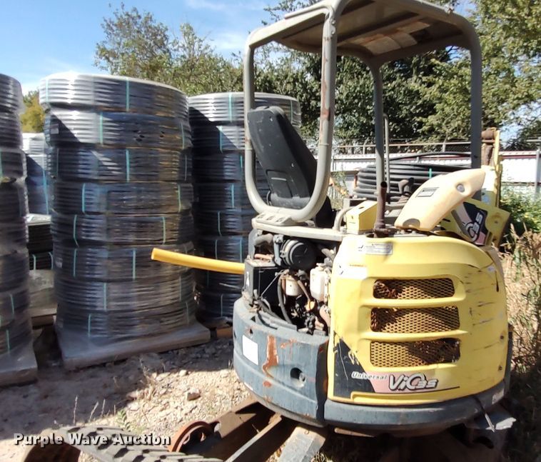 image for item LK9890 2011 Yanmar ViO35-5B  mini excavator
