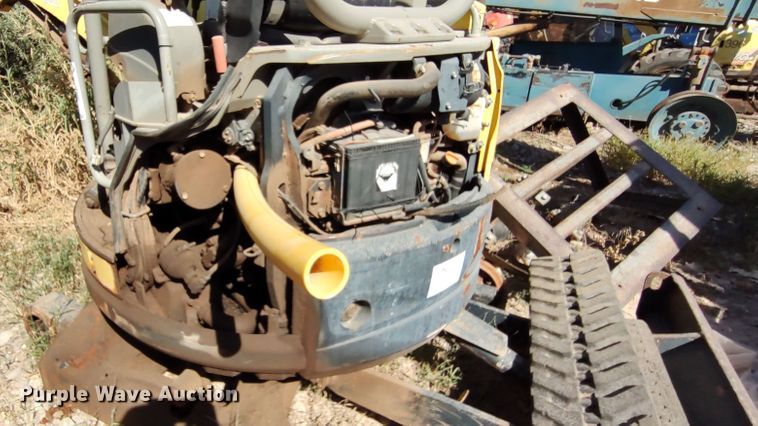 image for item LK9890 2011 Yanmar ViO35-5B  mini excavator