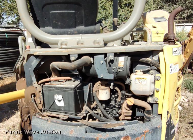 image for item LK9890 2011 Yanmar ViO35-5B  mini excavator