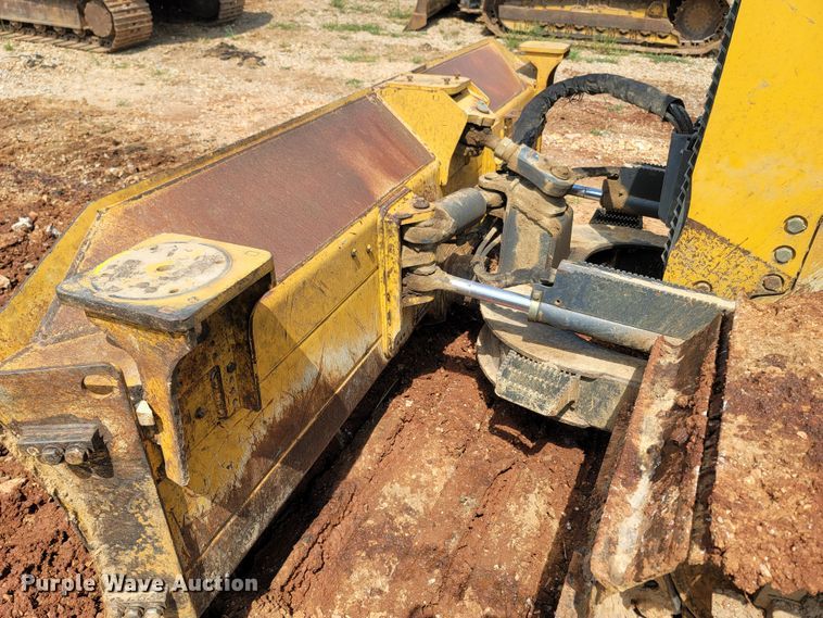 image for item LM9719 2012 John Deere 650K LGP  dozer