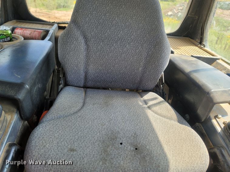 image for item LM9719 2012 John Deere 650K LGP  dozer