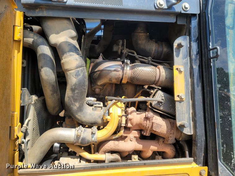 image for item LM9719 2012 John Deere 650K LGP  dozer